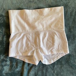 White boy-short seamless shape boy short panties